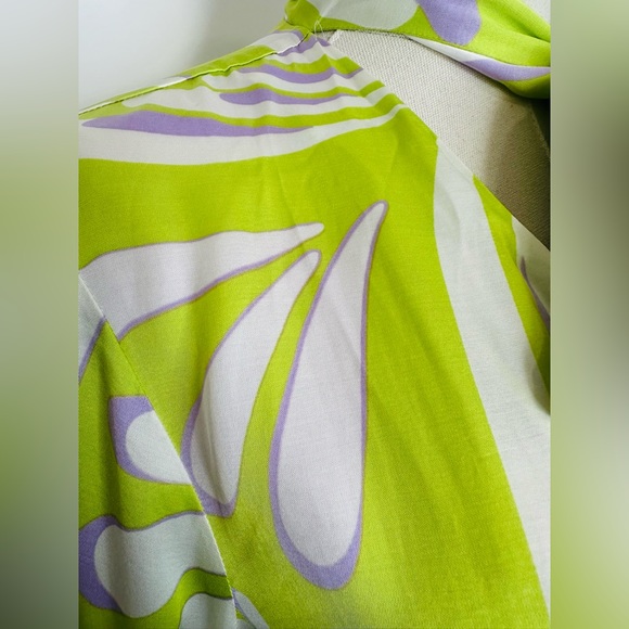 Alexis Devyn Top and Short Set - Picture 11 of 16